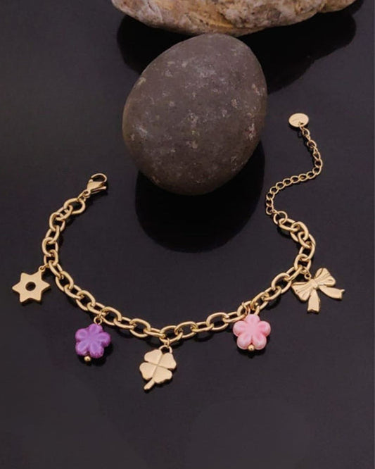 Beach style charm necklace