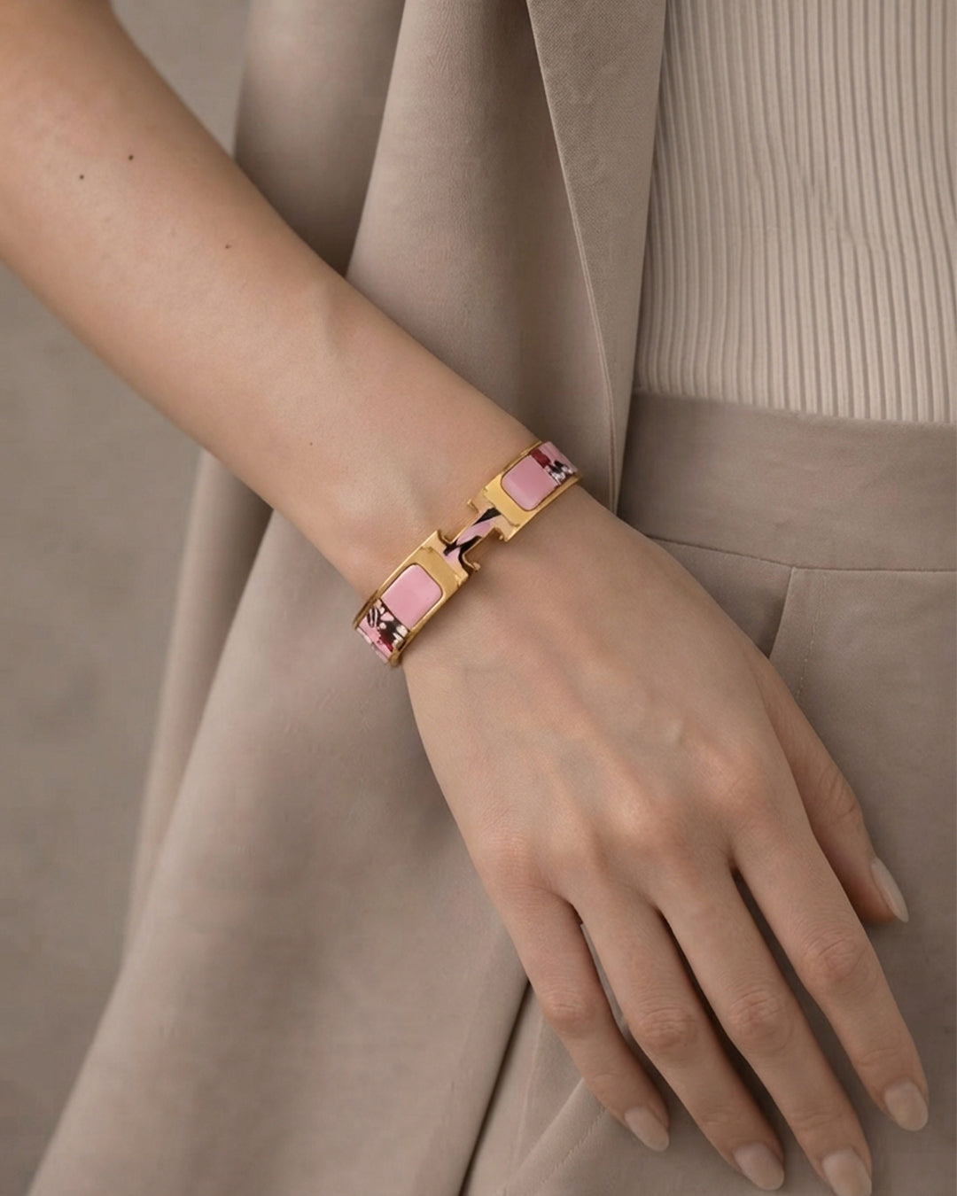 Hermès Clic H Enamel Bracelet (or Clic H Style Bangle)
